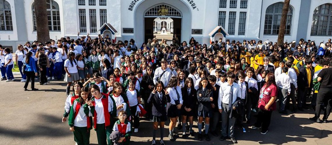 54566087281_f922d65527_c