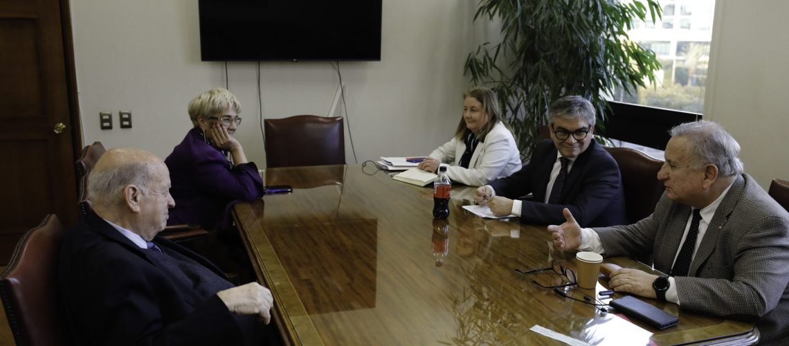 Reunion-con-Senadores-9-de-12-2-scaled-1